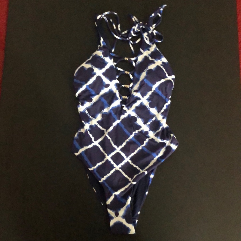 NWOT one piece bathing suit